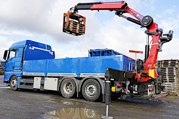 C08 LKW-Ladekran